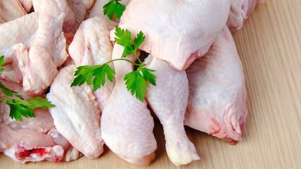 Harga Daging Ayam Potong Naik, Warga Makin Dibuat Pusing