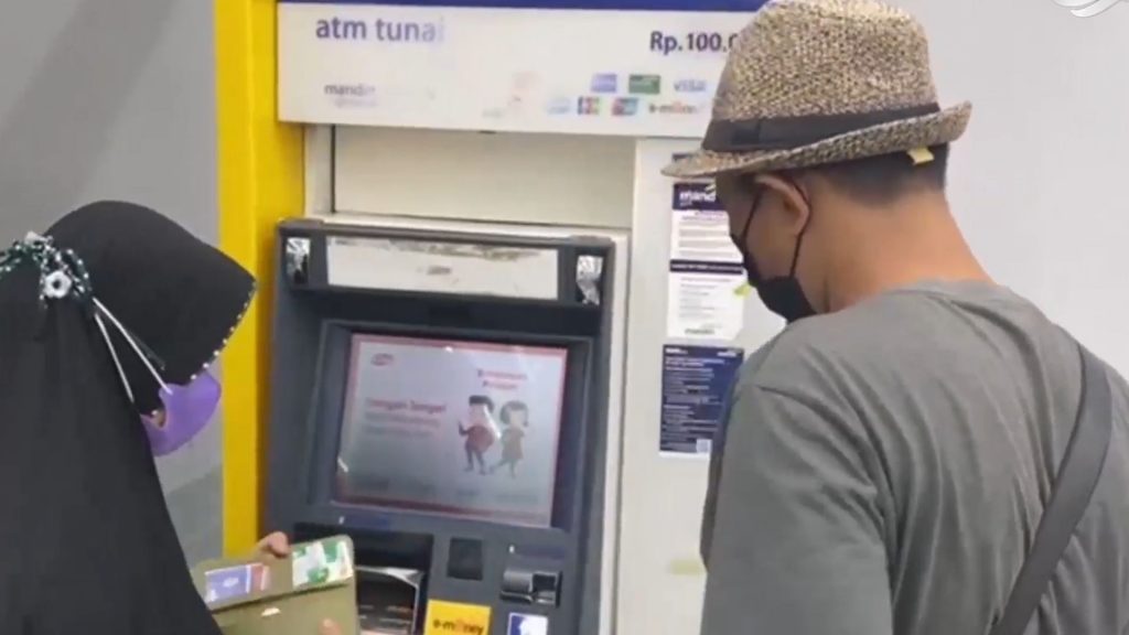Warga Tenayan Raya Jadi Korban Penipuan Modus Ganjal ATM, Saldo Habis Dikuras Pelaku