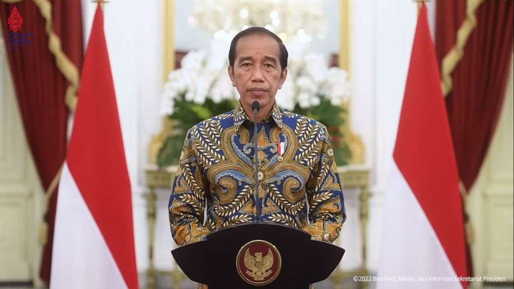 Presiden Jokowi Umumkan Gaji ke-13 dan THR untuk ASN