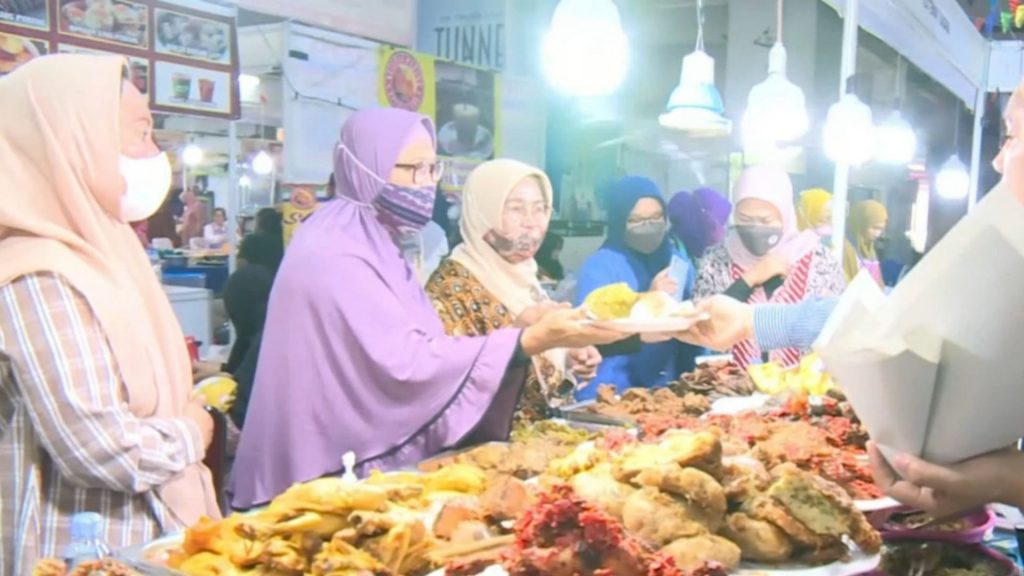 Berburu Kuliner Legendaris di Kampung Kuliner Minangkabau