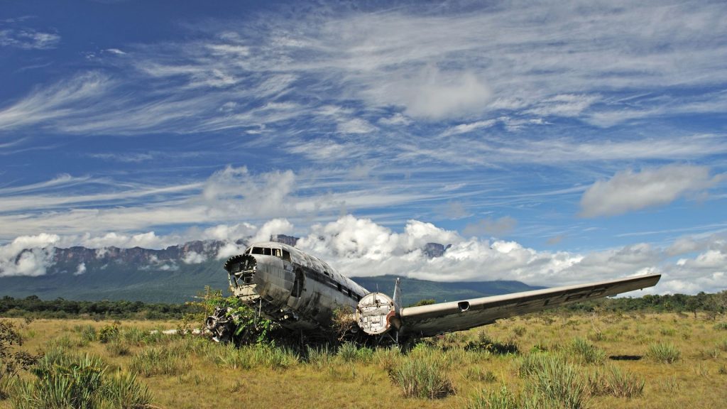 Pilot dan Kopilot Pesawat Bonanza TNI AL Ditemukan Tewas