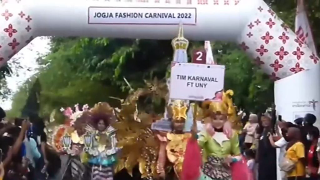 Meriahnya Jogja Fashion Carnival 2022