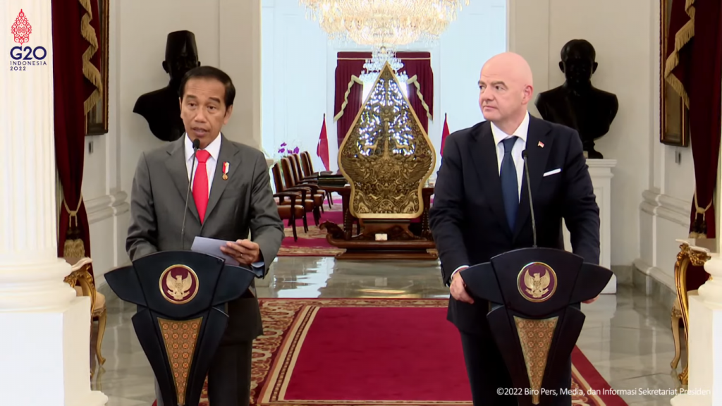 Presiden Jokowi Bertemu Presiden Fifa Bahas Sepak Bola Indonesia