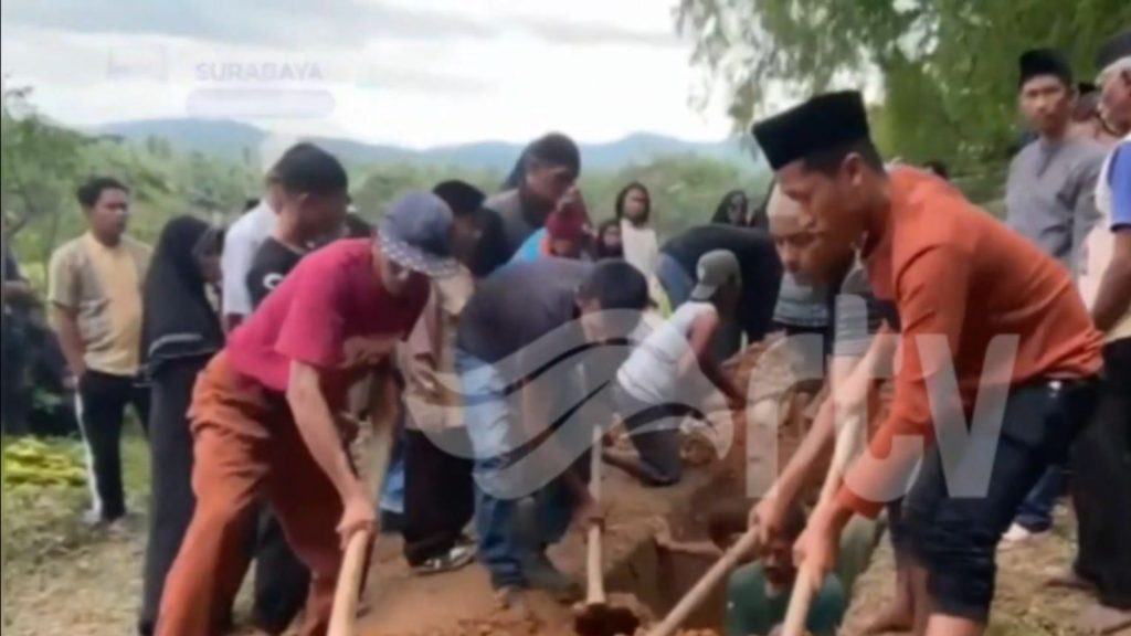 Korban Ledakan Tambang Batubara Sawahlunto Dimakamkan