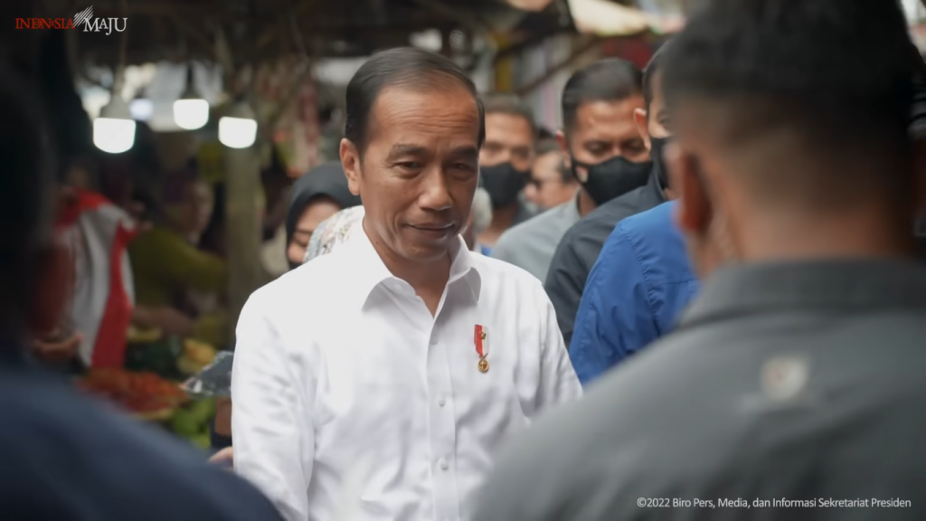 Alasan Jokowi Soal Larang Penjualan Rokok Batangan