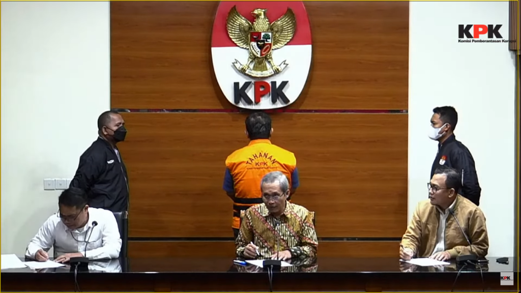 KPK: Gubernur Papua  Lukas Enembe Jadi Tersangka