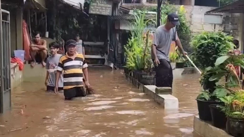Wilayah Ragunan Banjir Akibat Diguyur Hujan Deras